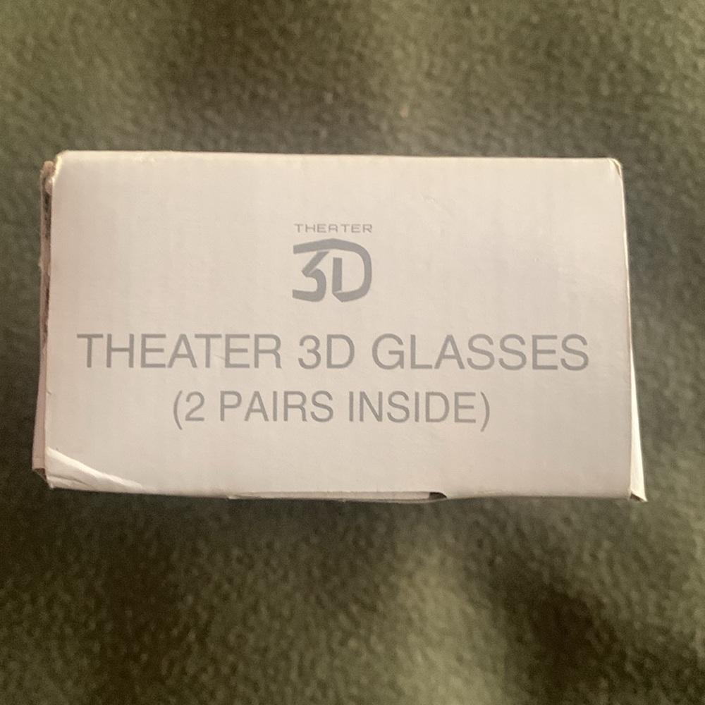 NIB Vizio Theater 3D Glasses. 2 pairs. - Picture 6 of 7